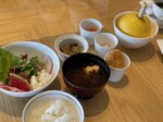 朝食